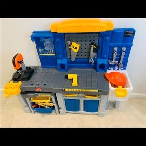 Kids Boys Girls workshop and tool set